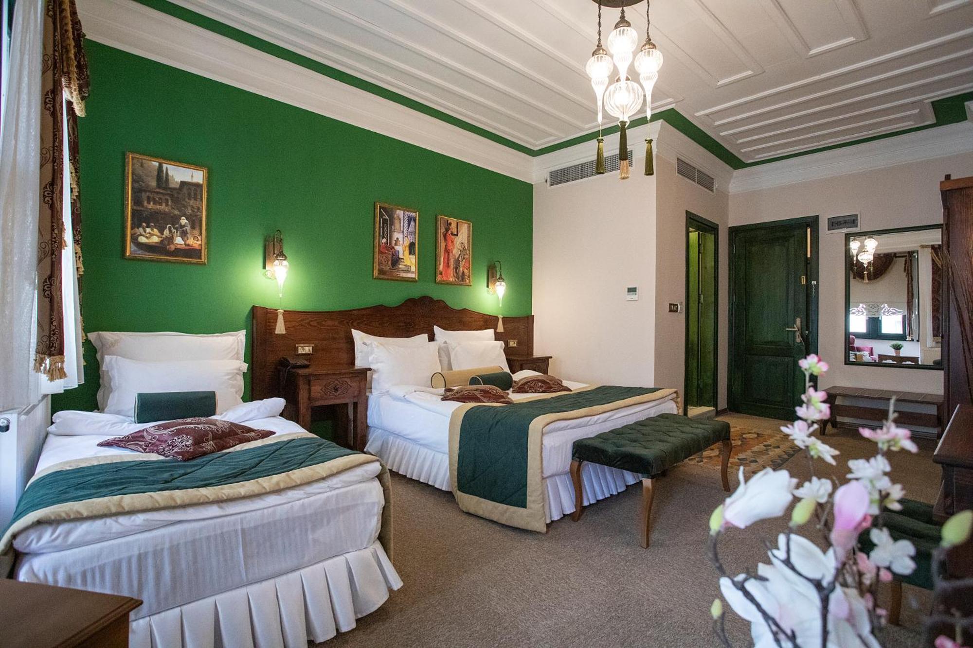 Triple Room